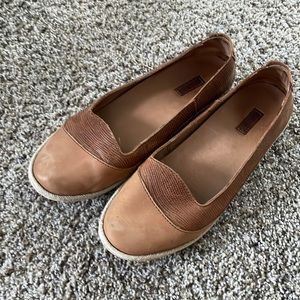 Olukai women’s Lino size 7.5 brown flats